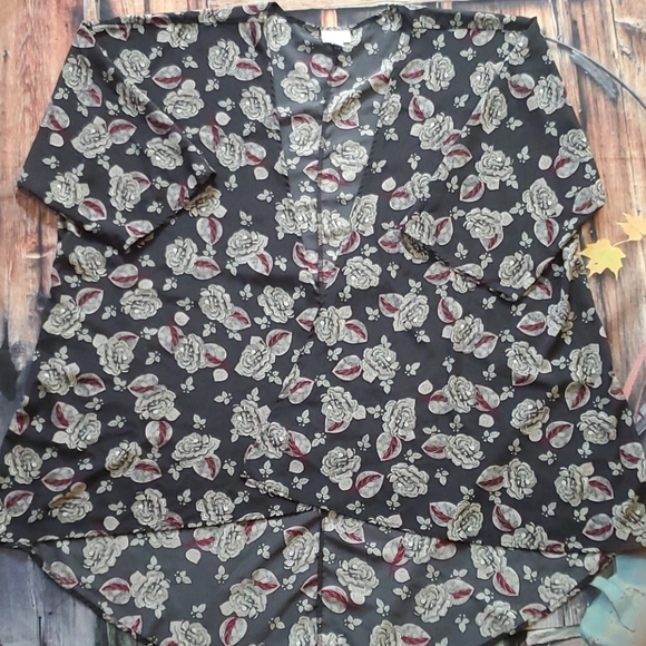 LulaRoe Floral Cardigan - Picture 7 of 11